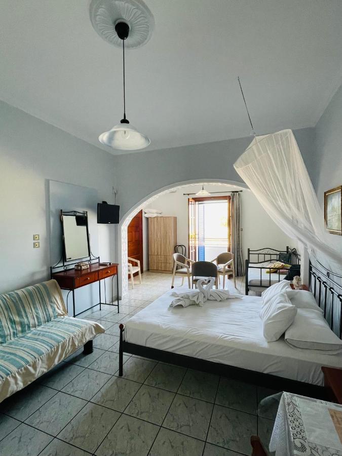 Gialos Rooms エラフォニソス エクステリア 写真